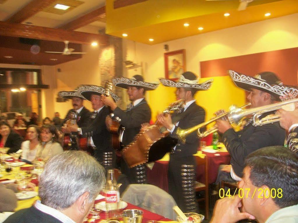 Hotel Iconico Jujuy Centro Desayuno Incluido ซานซัลวาดอร์ เด โฆคุย ภายนอก รูปภาพ