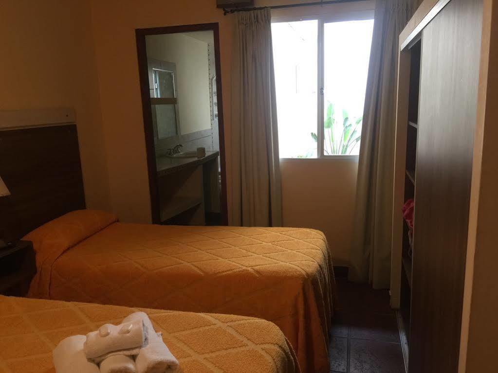 Hotel Iconico Jujuy Centro Desayuno Incluido ซานซัลวาดอร์ เด โฆคุย ภายนอก รูปภาพ