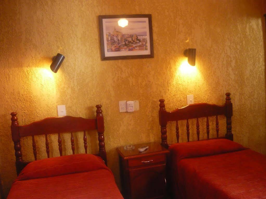 Hotel Iconico Jujuy Centro Desayuno Incluido ซานซัลวาดอร์ เด โฆคุย ภายนอก รูปภาพ